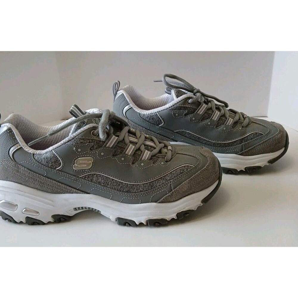 Skechers Women's D'Lites Me Time Leather Athletic Sneaker Size 9 Gray & White